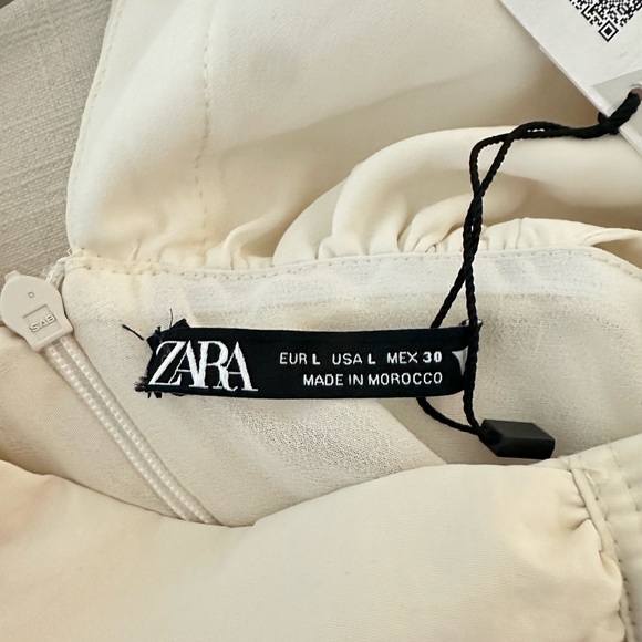 Zara Cream Asymmetrical Bodysuit with Dolman Sleeves - Picture 3 of 3